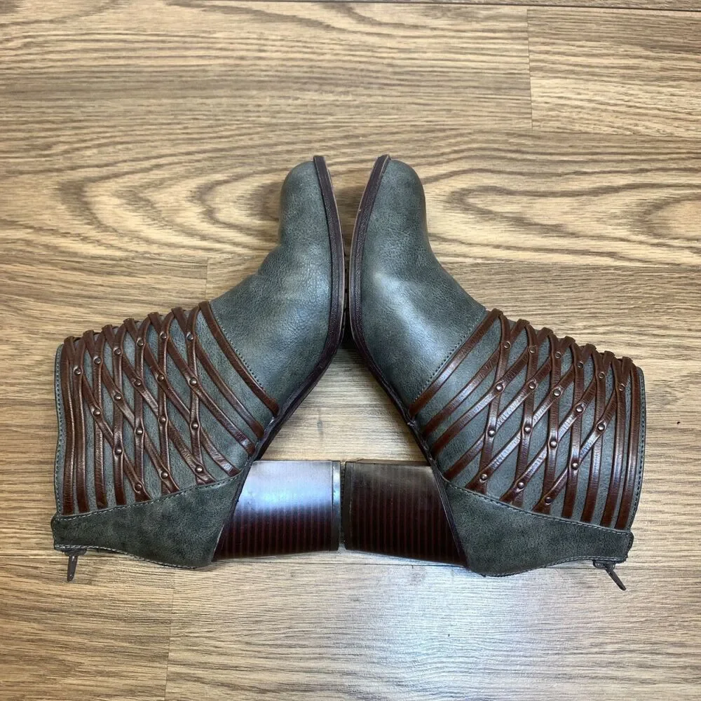 Sofft Euro Ankle Boots Womens 8 Gray Brown Faux Leather Woven Accent Block Heels